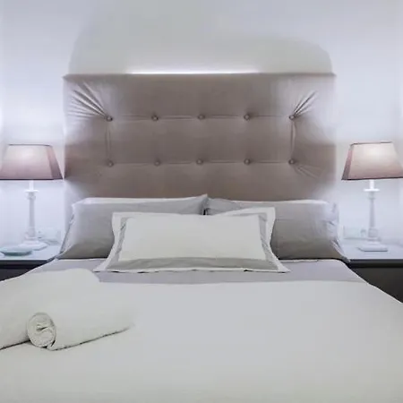 Nice, Cozy, Up To 6, Fcb Stadium, Free Parking Apartment Barcelona