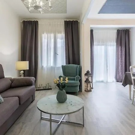Apartment Nice, Cozy, Up To 6, Fcb Stadium, Free Parking *