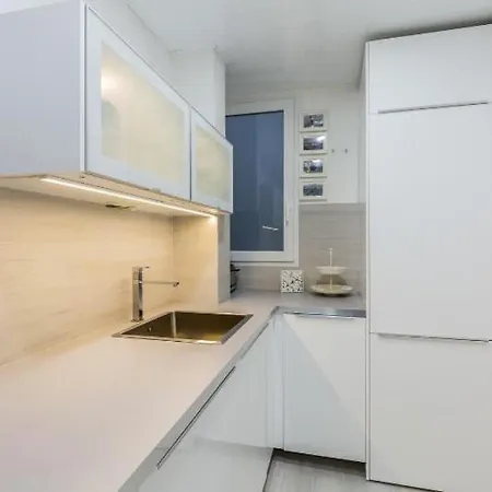 Nice, Cozy, Up To 6, Fcb Stadium, Free Parking * Barcelona