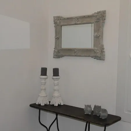 Apartment Nice, Cozy, Up To 6, Fcb Stadium, Free Parking