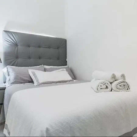 Nice, Cozy, Up To 6, Fcb Stadium, Free Parking Apartment Barcelona