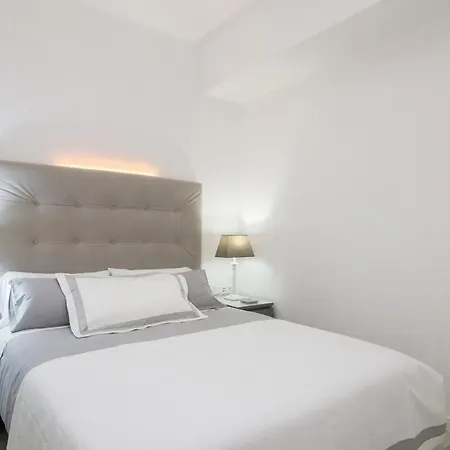 Apartment Nice, Cozy, Up To 6, Fcb Stadium, Free Parking *