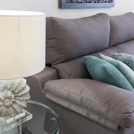 Nice, Cozy, Up To 6, Fcb Stadium, Free Parking Apartment Barcelona