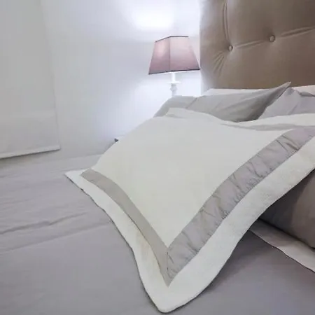 Nice, Cozy, Up To 6, Fcb Stadium, Free Parking Barcelona
