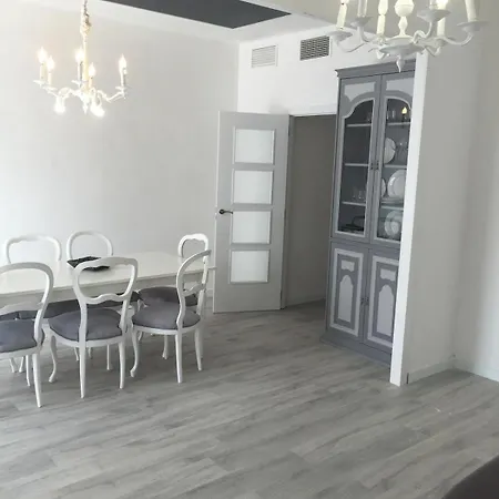 Nice, Cozy, Up To 6, Fcb Stadium, Free Parking Barcelona