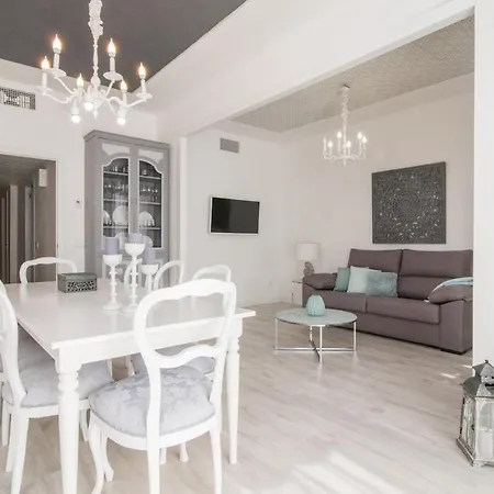 Nice, Cozy, Up To 6, Fcb Stadium, Free Parking * Barcelona